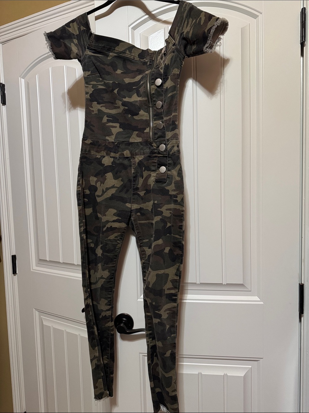Camo Short-Sleeve off shoulder Jumpsuit - Olive Camo